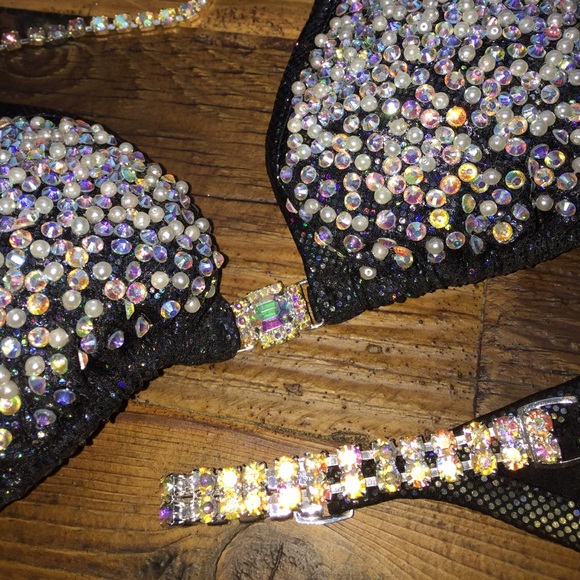 Competition Bikini--Custom - Picture 6 of 6